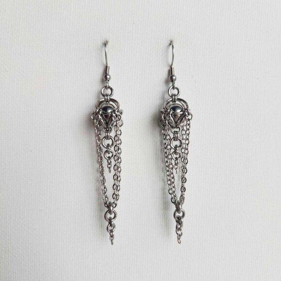 Gothic long dangly pointy spike silver earrings - Picture 2 of 8